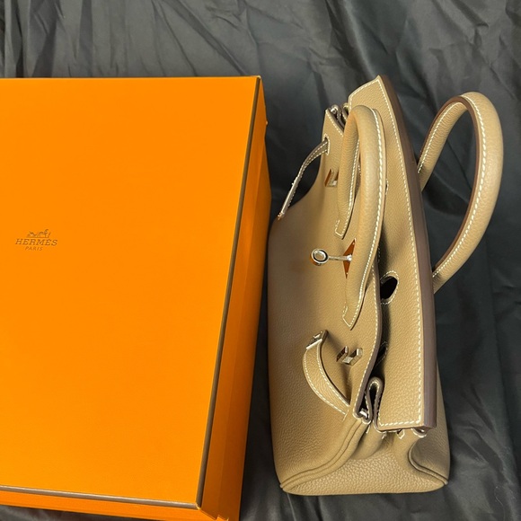 Authentic Hermes birkin25 etoupe stamp B. - Picture 15 of 16